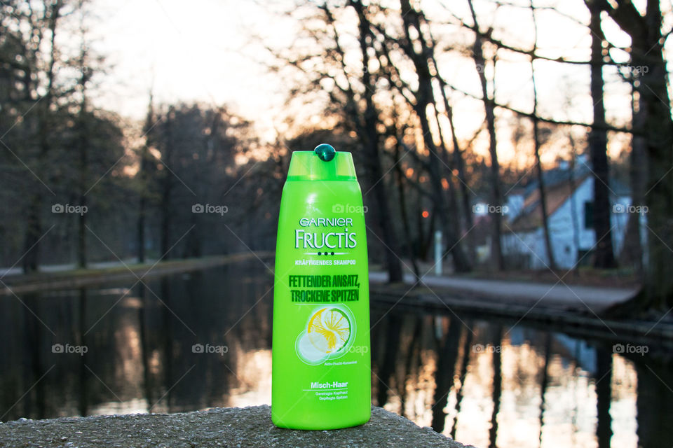 Shampoo in the park 