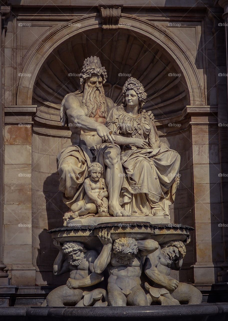 Fuente de Neptuno en la Plaza Albertina (Vienna - Austria)