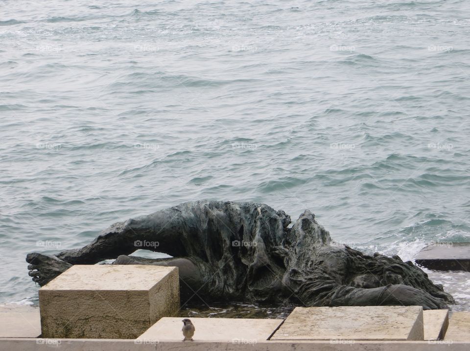 Monument to the partisan women,Venice 