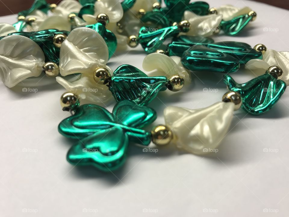 Shamrock and faux shell necklace 