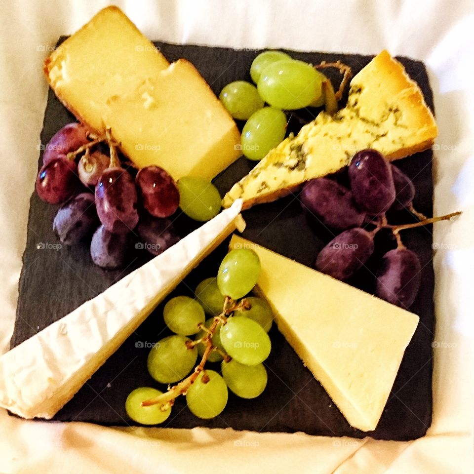 Cheese and grapes
