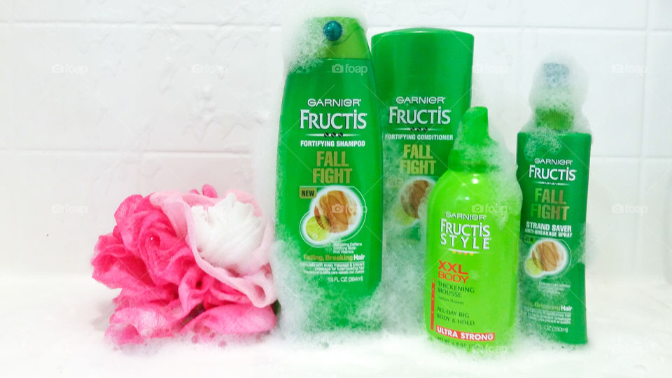 Enjoying a shower with Garnier Fructis products