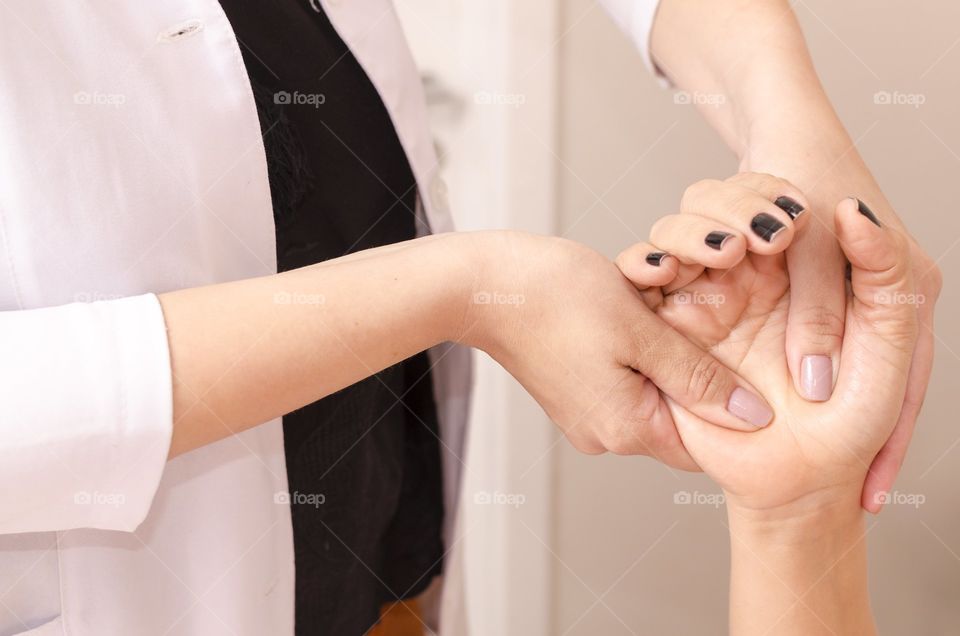 massagem mão