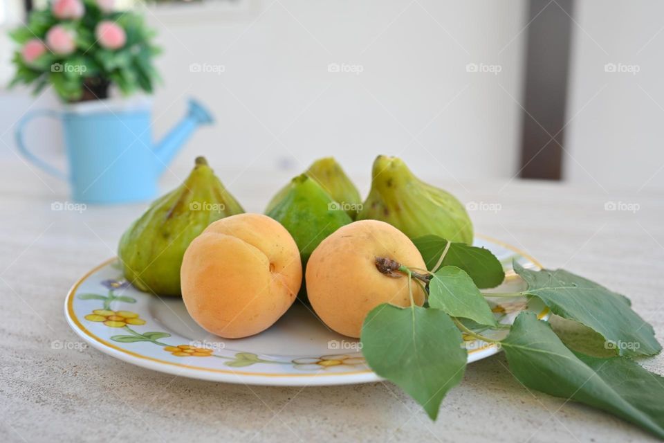 Italian organic summer fruit