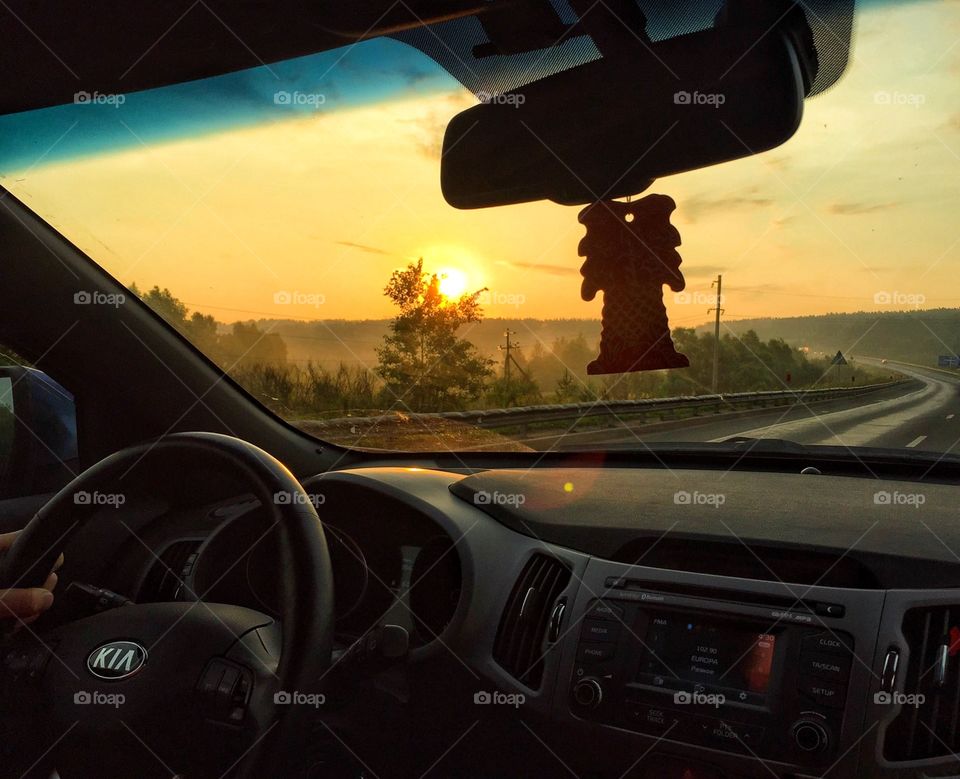 Sunrise in car 