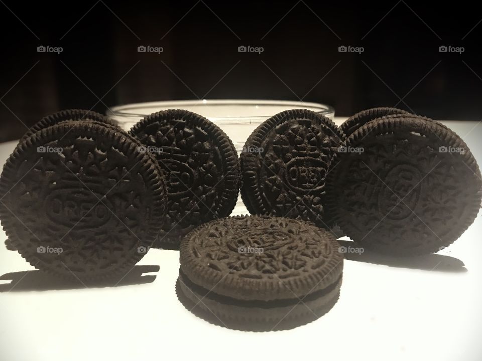 Oreo cookie