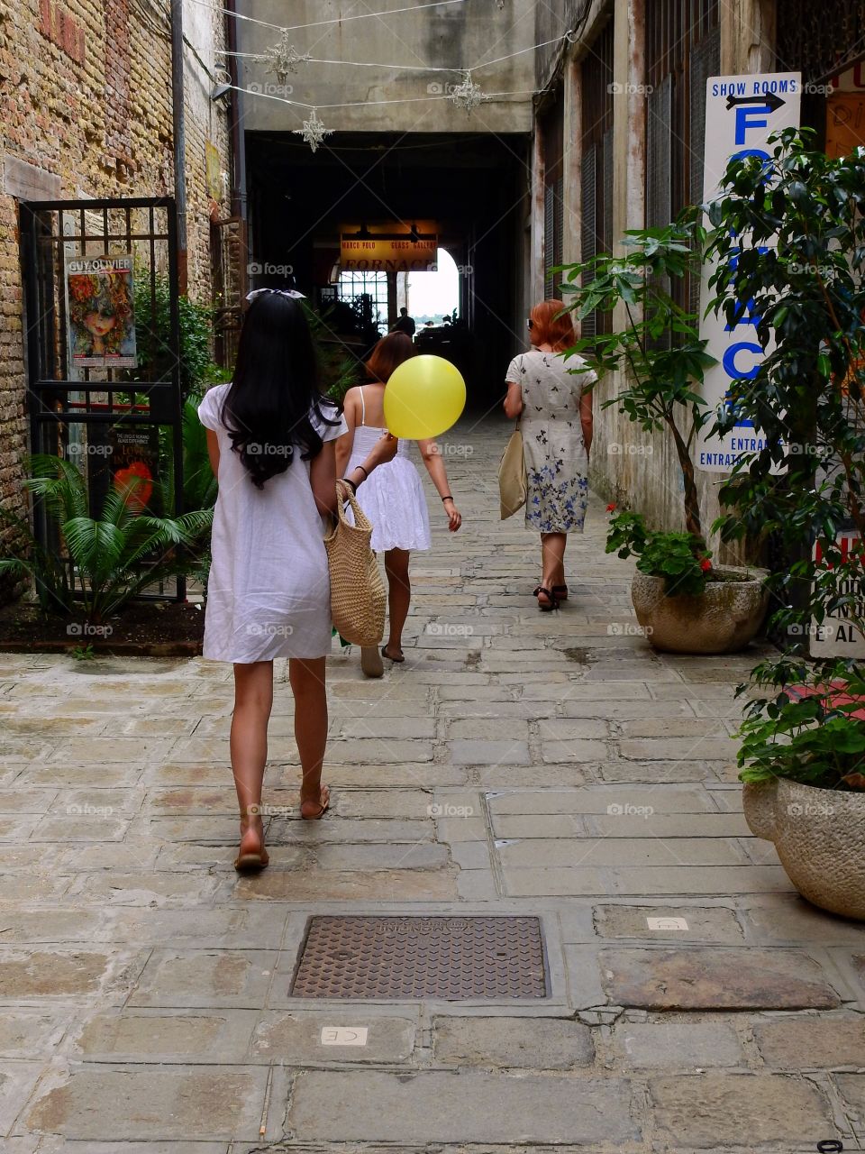 Girl with yellow ballon