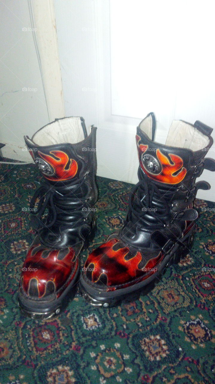 new rock boots