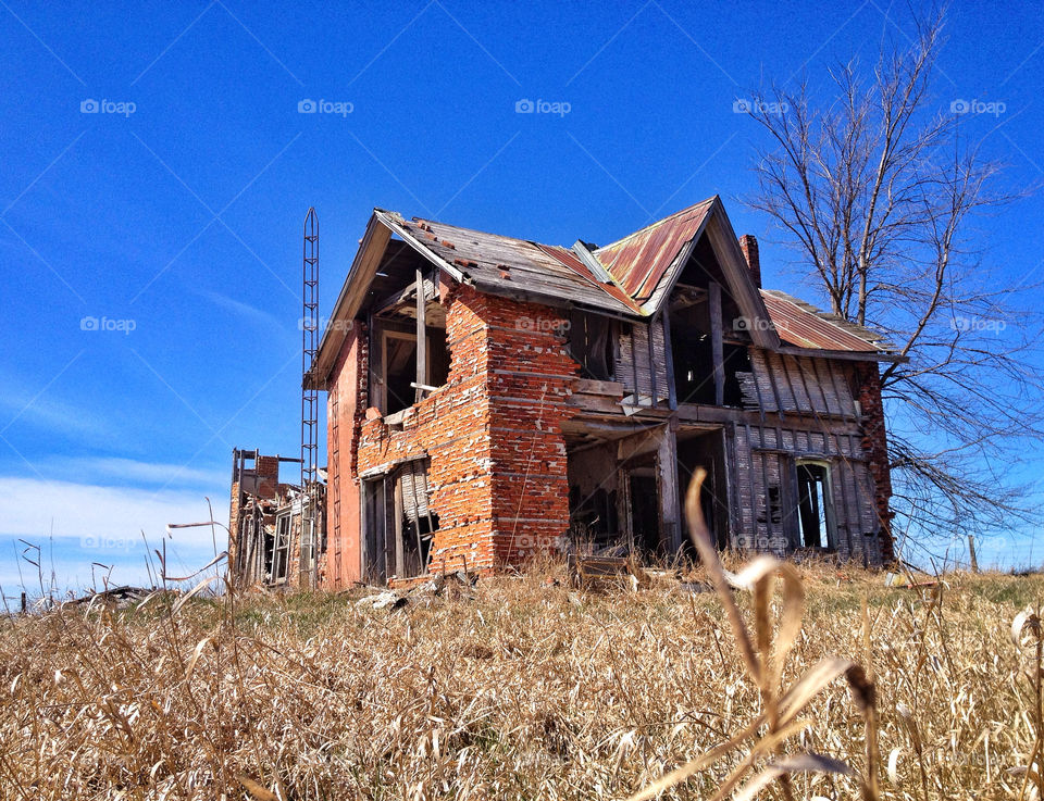 house building farm abandoned by geary.lebell