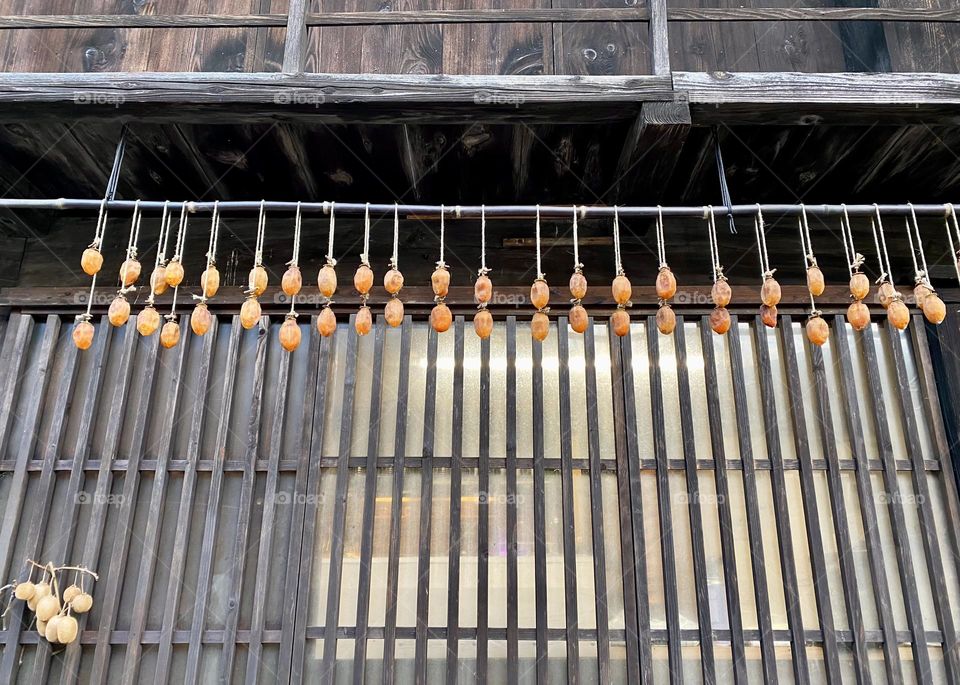 dried persimmon hanging