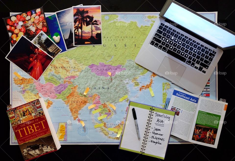 researching the stop of a travel blogger 