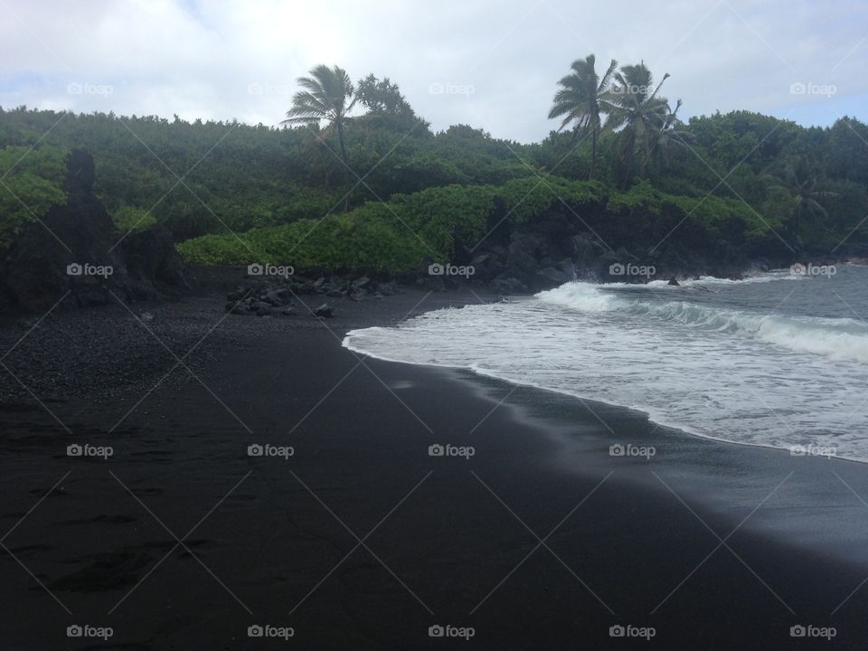Maui Road to Hana Black Sand Beach 