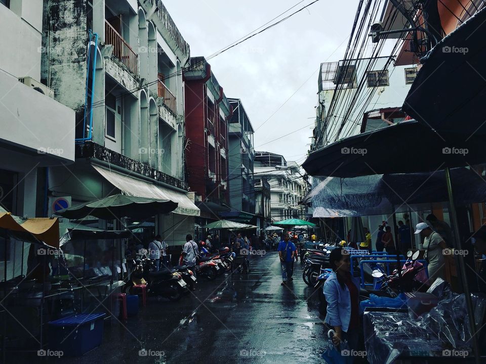 Gem market in rainy day