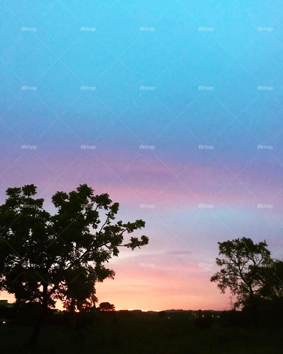 E assim foi a nossa alvorada caipira...
Tava bonita ou não?
📸
#FOTOGRAFIAéNOSSOhobby
#amanhecer #morning #sky #céu #natureza #horizonte #fotografia #paisagem #landscapes #inspiração #mobgrafia #XôStress #nuvens #clouds