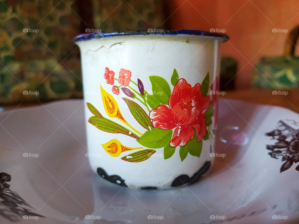 old tin bowl, beautiful floral pattern