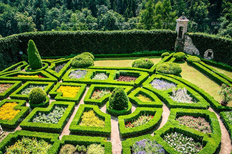 Garden near Pieskowa Skała Castle