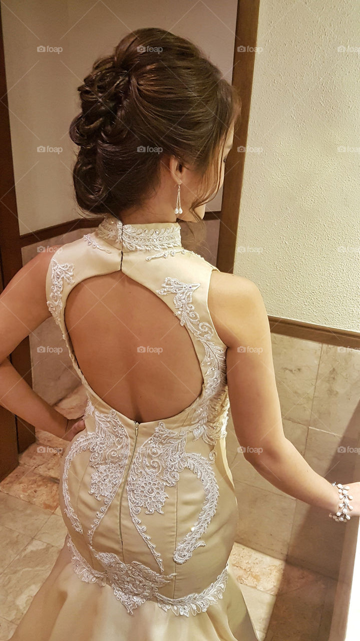 backless lace long gown
