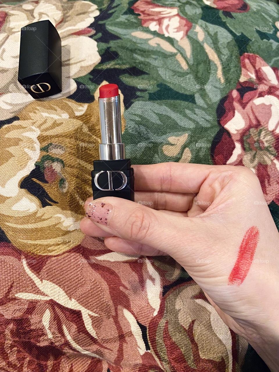 Women have always worn lipstick to make themselves more noticeable and attractive. Lipstick draws attention to the lips and makes them stand out. The Dior lipstick is one of the highest - quality products that I’ve ever tried.