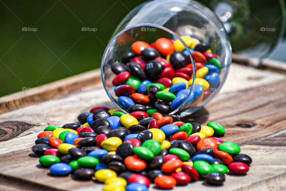Color Clash! M&Ms chocolates always choose the best colors to make their chocolates appealing.