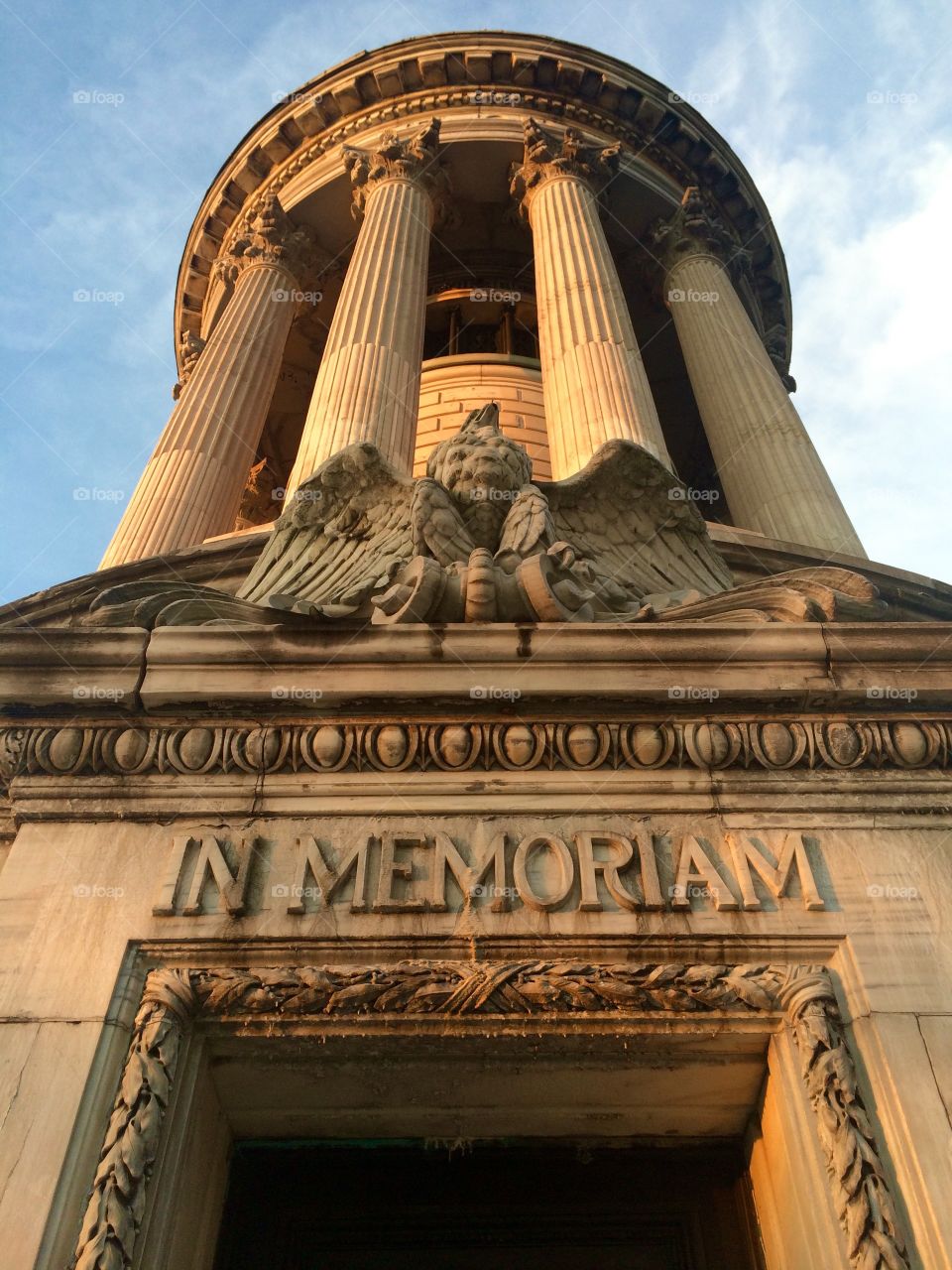 Remembering Soldiers & Sailors. The Soldiers and Sailors Memorial rises against the sky on the Upper West Side of New York City.