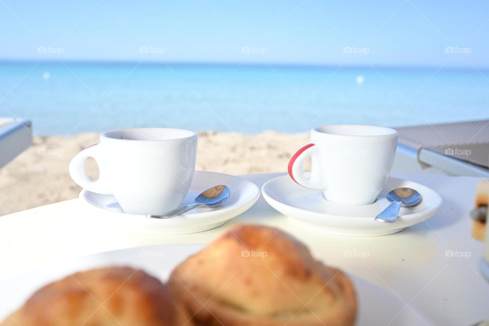 breakfast on the beach