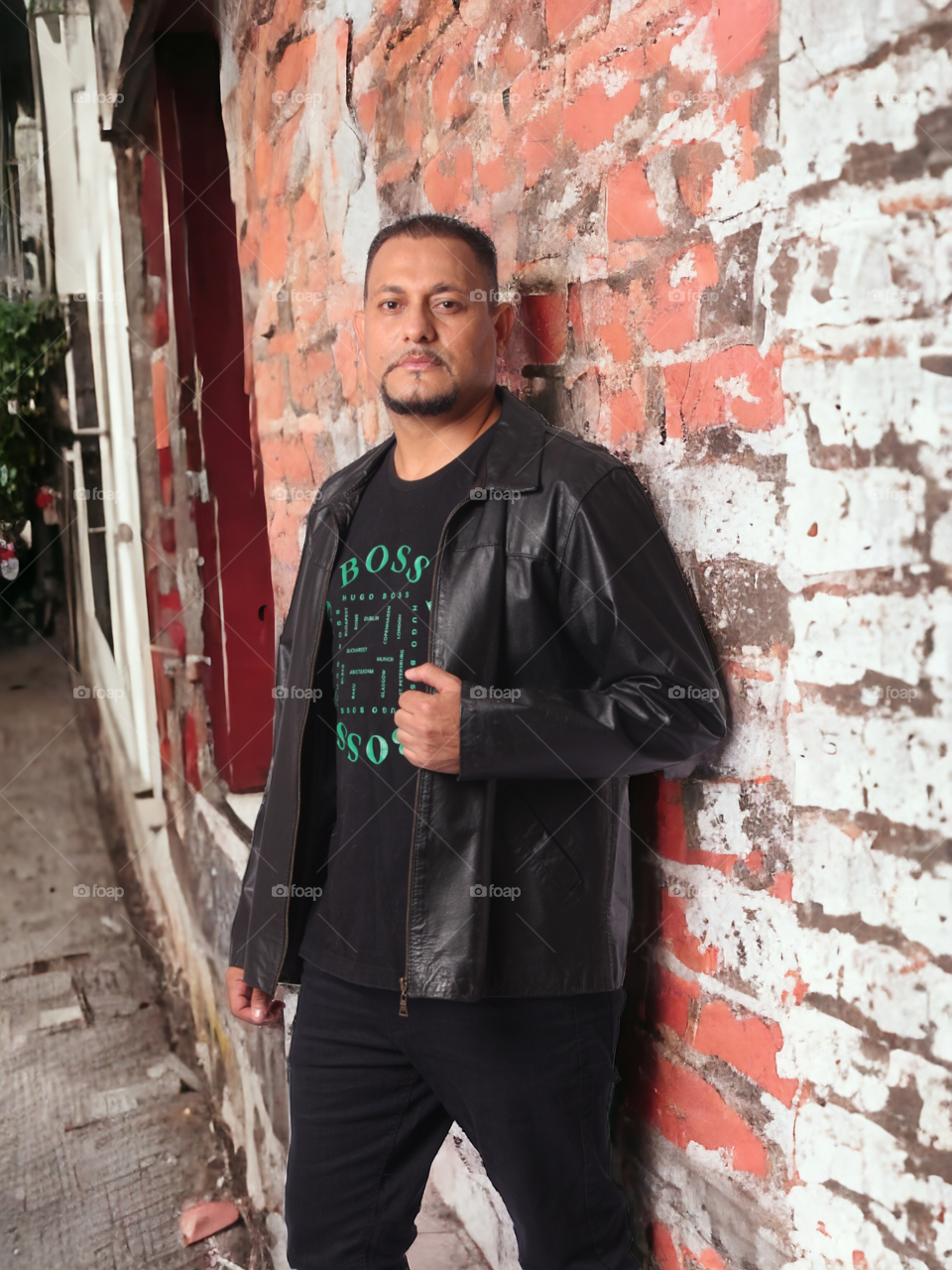 A model for your brand sends the pieces and I take photos for free