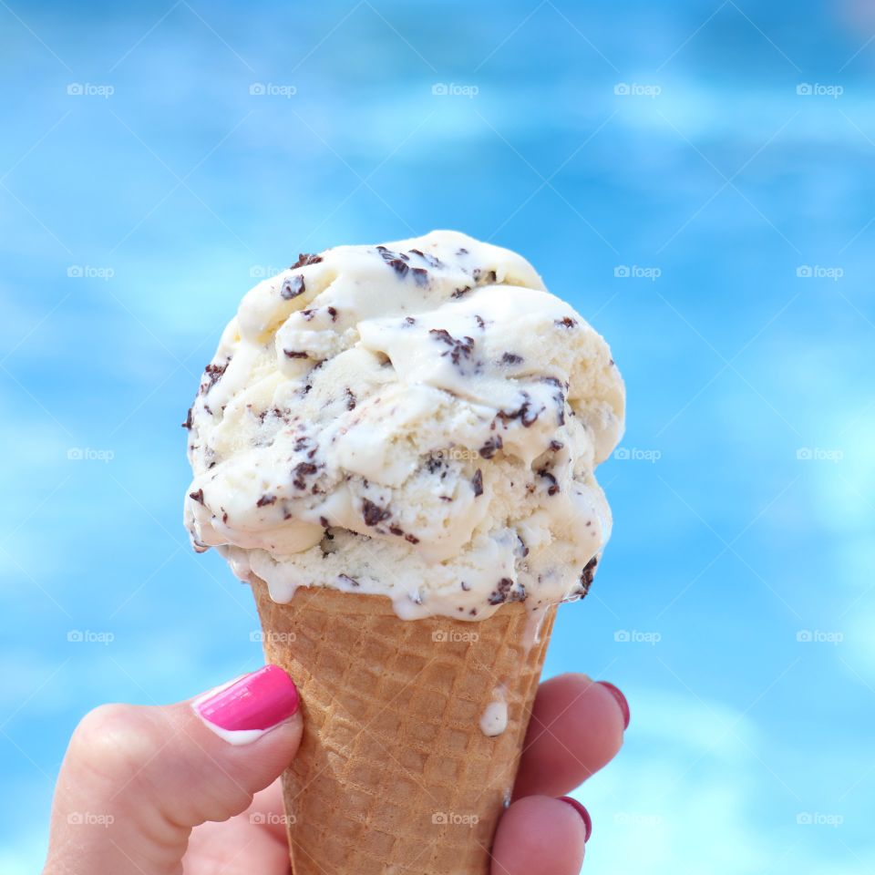Ice cream cone says summertime!