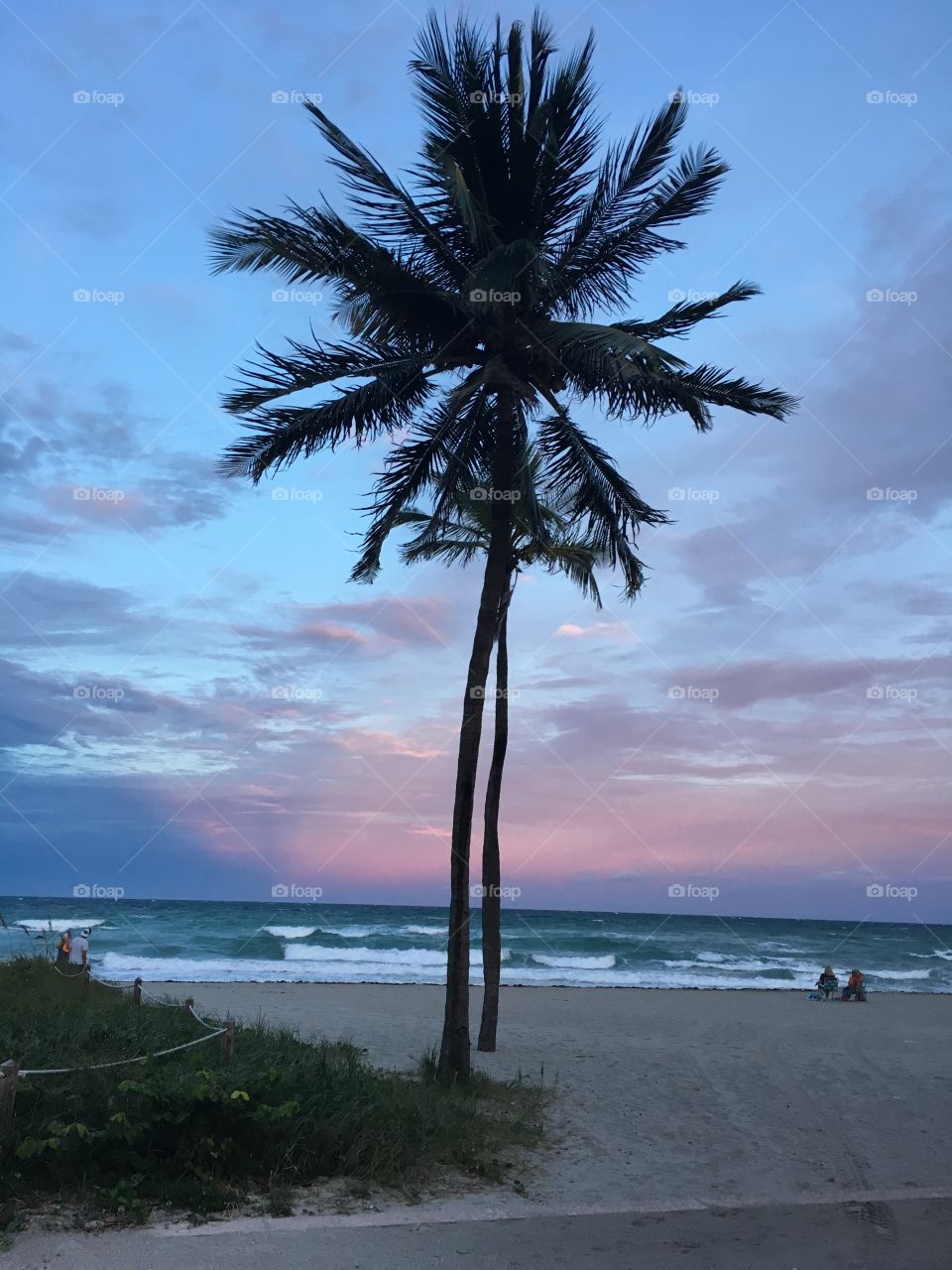 Romantic evening on Miami beach at sunset