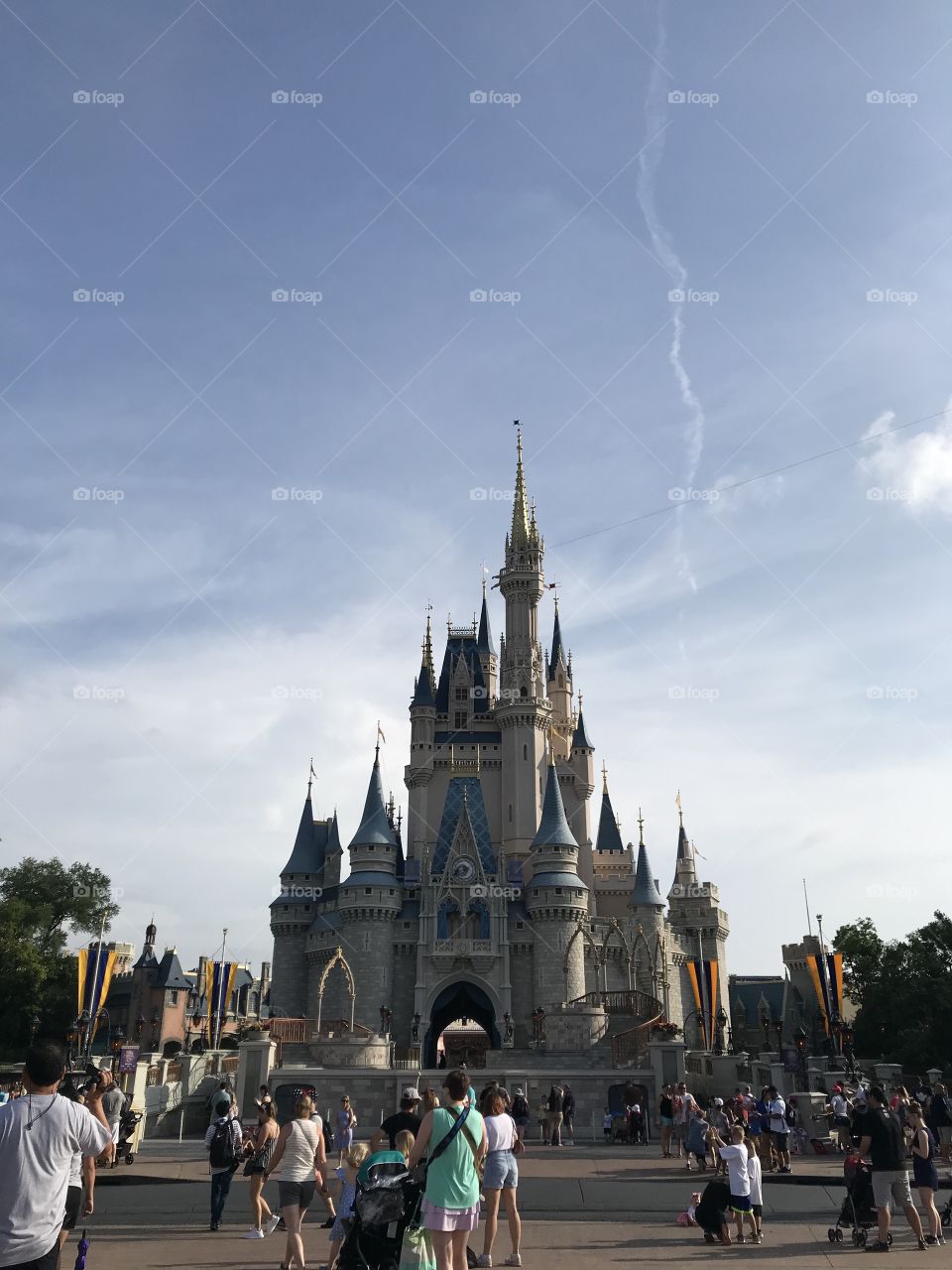#day72 Everyday Disney World in Orlando Florida.  I have been lost on Disney Properties consecutively since 4/3/19!  You can find it on https://www.facebook.com/selsa.susanna or on IG SelsaCamacho YT SelsaSusanna • Magic Kingdom 6/13/19 Thursday 