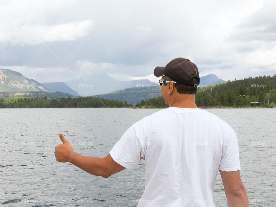 Thumbs up at the lake