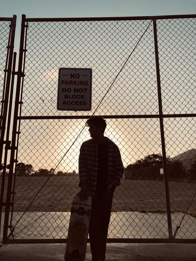 Skateboarding 