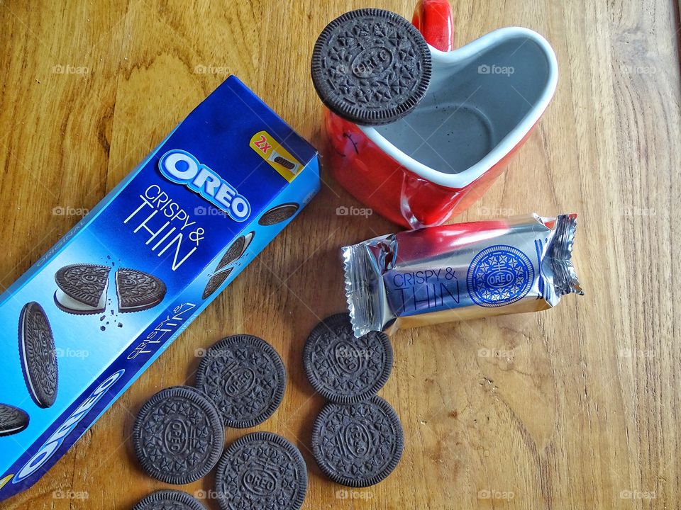 Oreo crispy thins