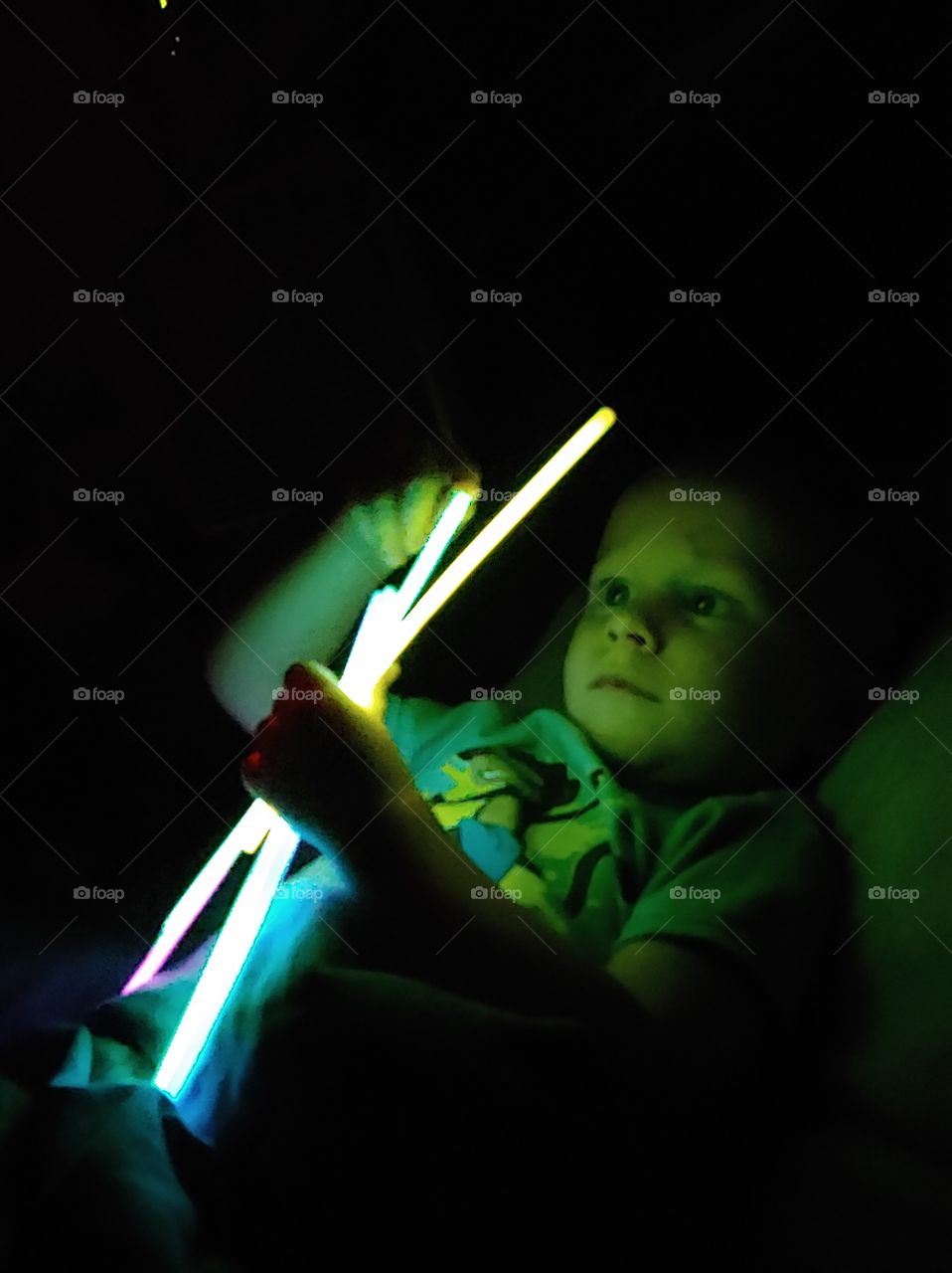 glow sticks with toddler
