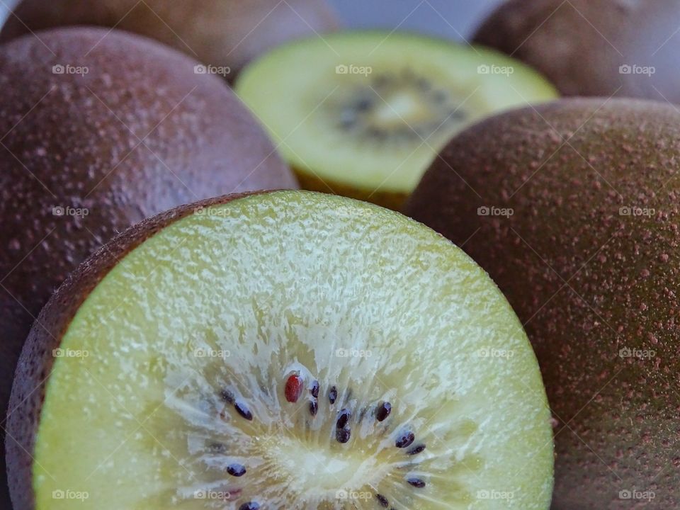 Fresh kiwifruit