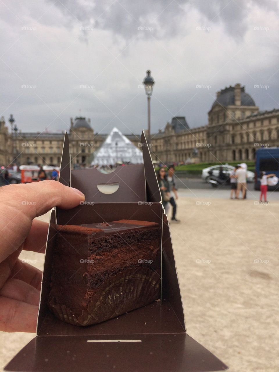 Paris - pyramid chocolate