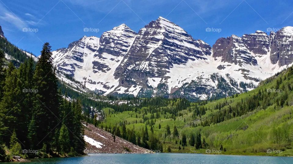 Captivating but deadly the Maroon Bells of Aspen never disappoint in any season.