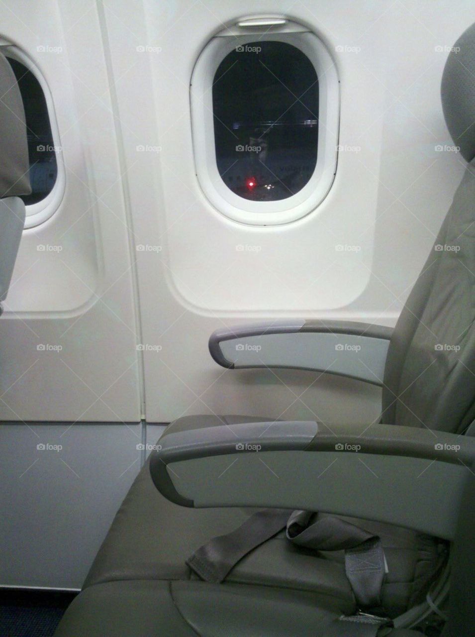 Airplane seat