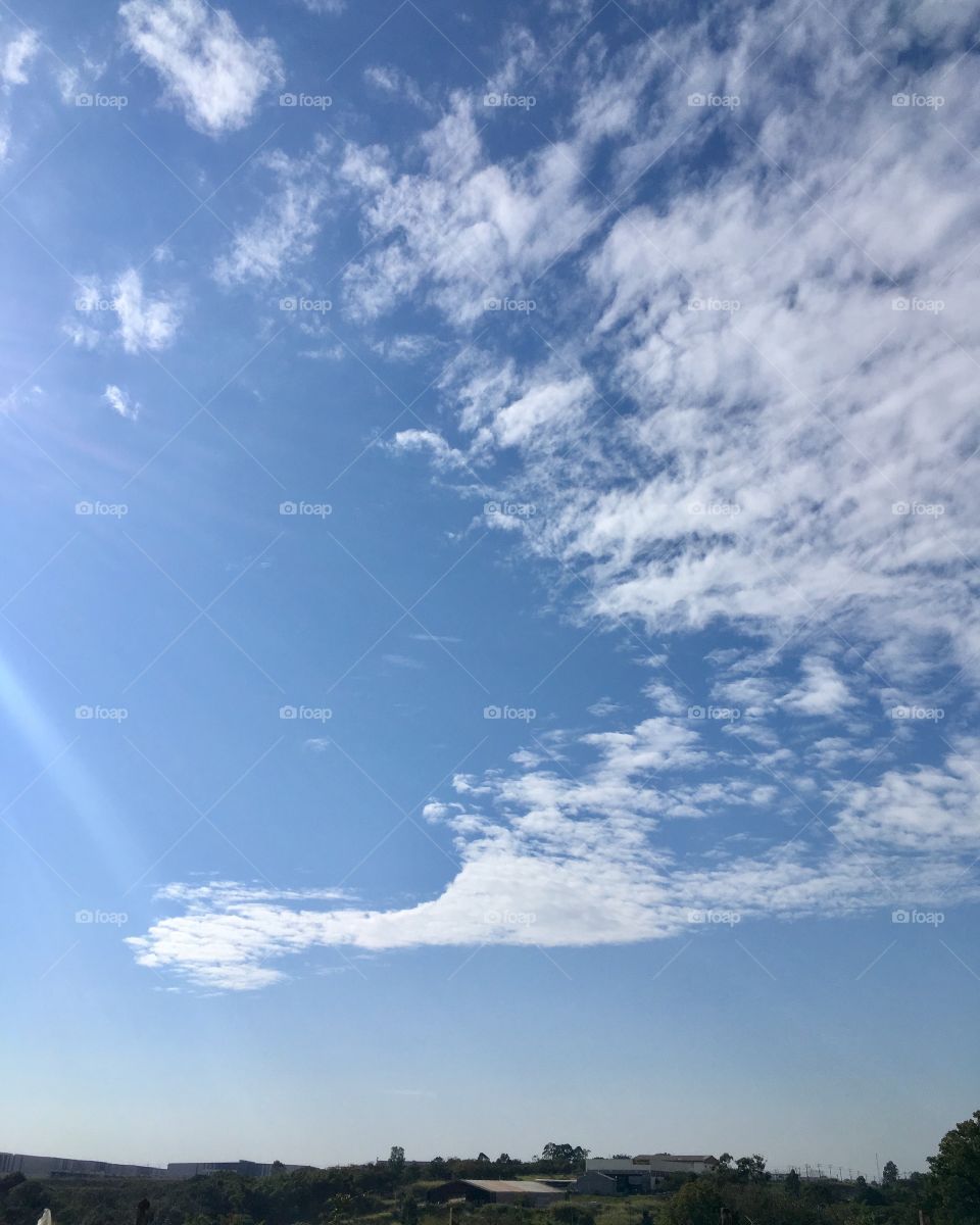 ‪Calmaria...‬
‪Um amanhecer tranquilo, de céu anil e clima ameno. ‬
‪Sábado de paz. Não precisa dizer ou escrever mais nada. ‬
‪📸‬
‪#FOTOGRAFIAéNOSSOhobby ‬