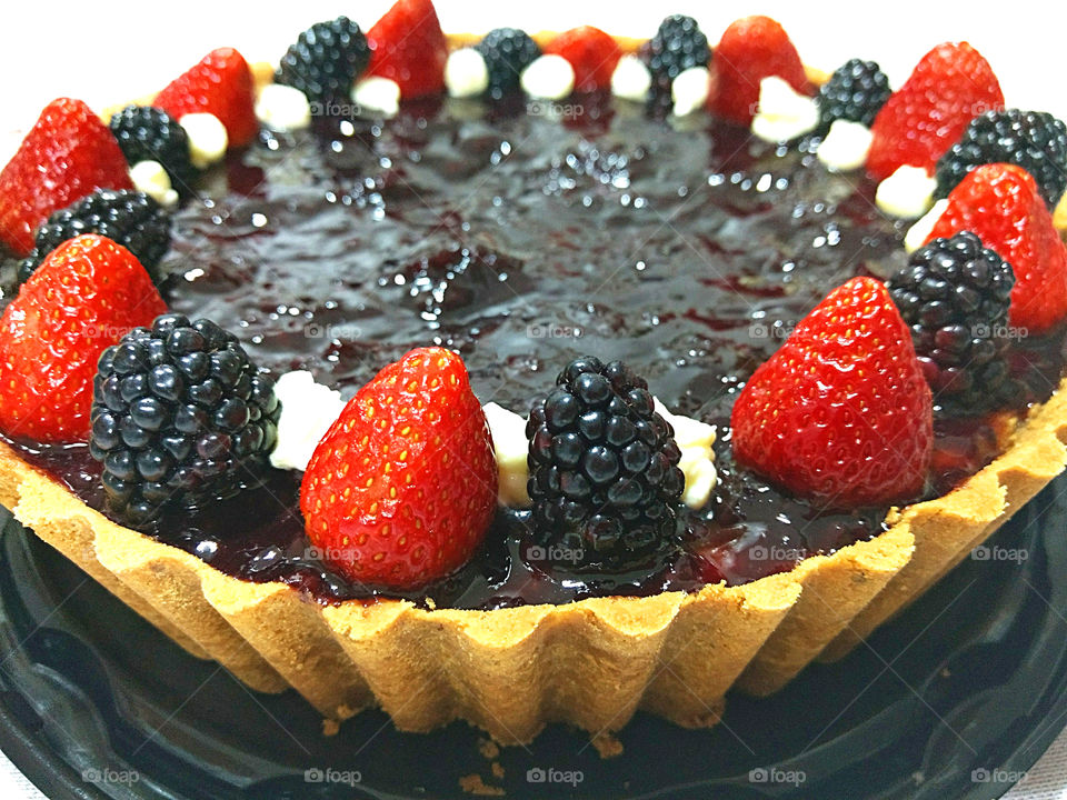 Cheesecake with berries