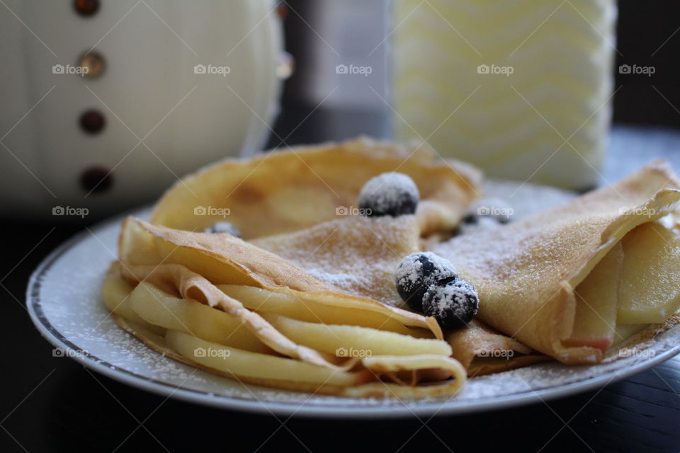 Apple & blueberry crepes