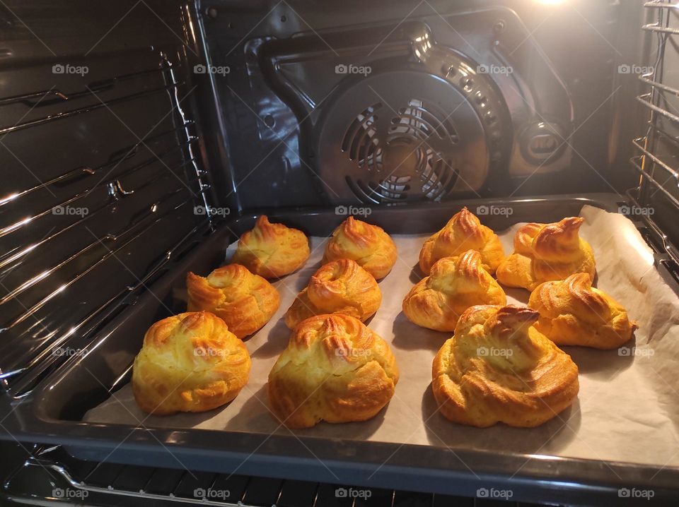 baked zeppole in cooking