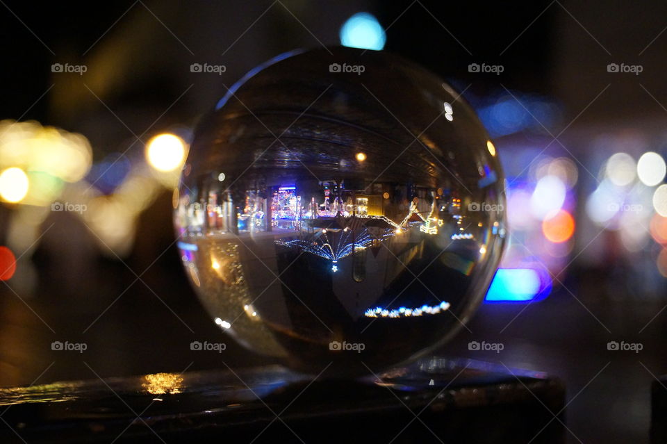 Lensball