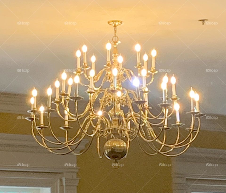 Chandelier 