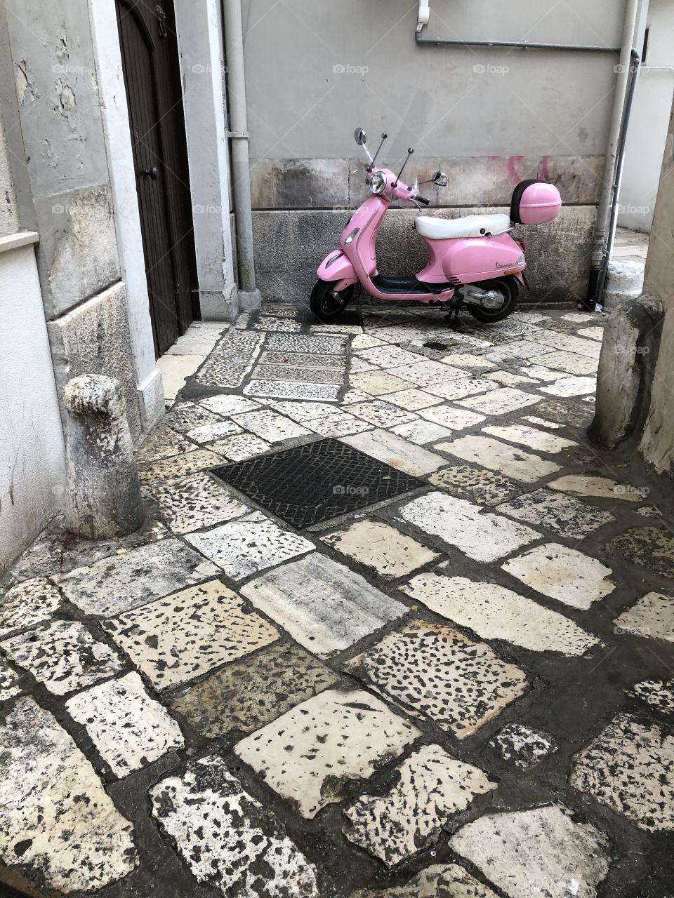 Pink Vespa