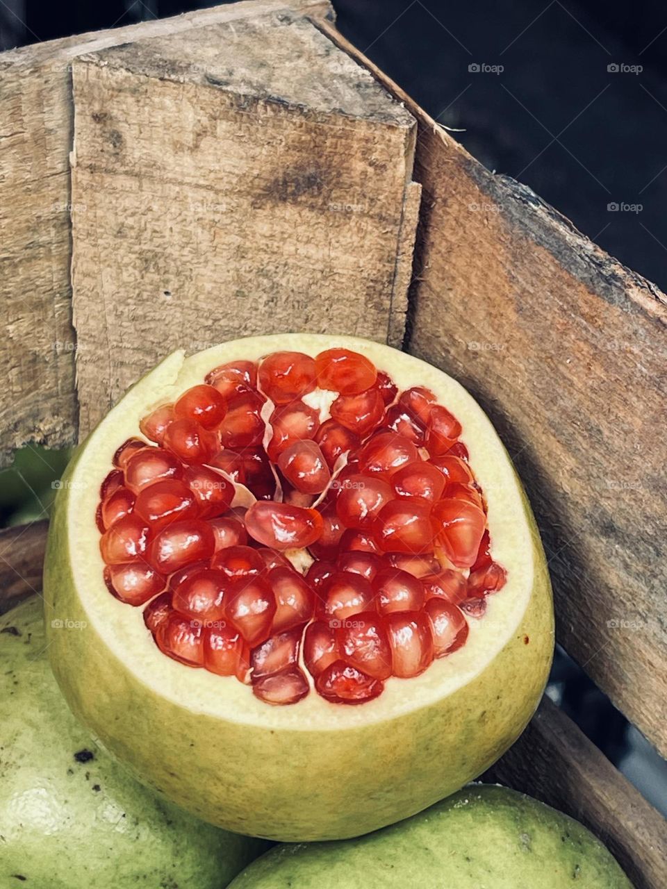 Pomegranate Vibrant Color 