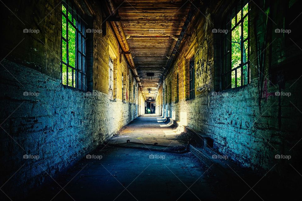 abgefahrener nicht endender Flur