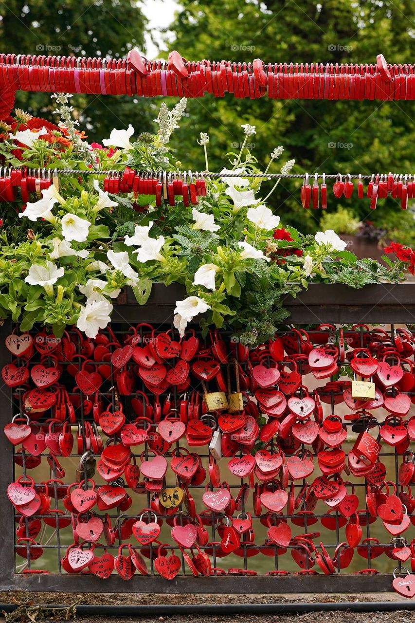 Lots of Red heart-shaped locks