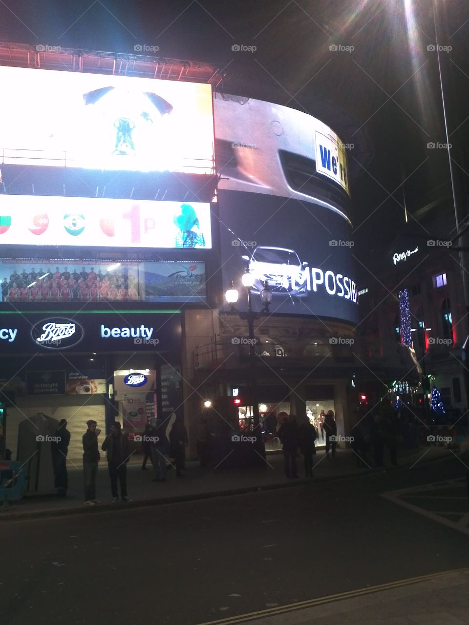 Piccadilly Circus by night