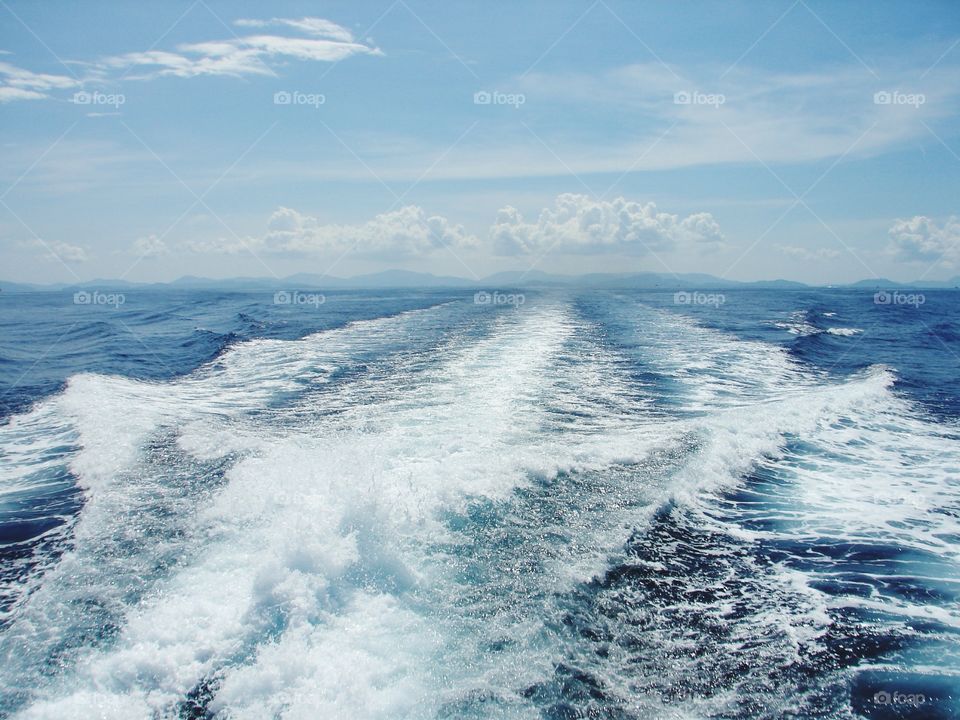 Osservando il mare della Thailandia