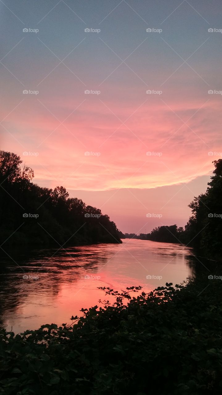 sunsetting on the Willamette River
